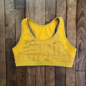 NIKE Reversible Sports Bra